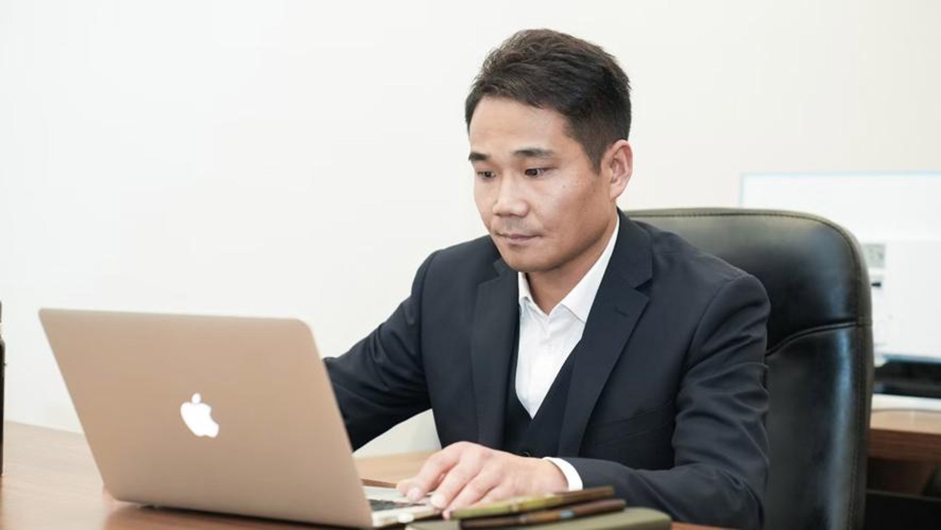 宥阔商务服务